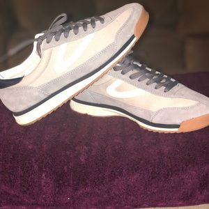 Womens Tretorn size 8 grey/navy blue